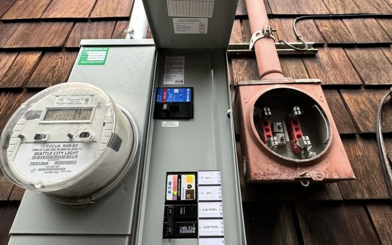 Residential electrical meter and service equipment